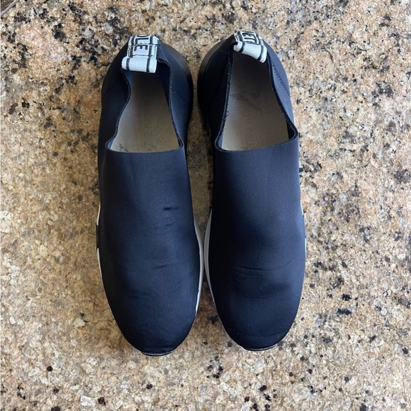 Kenneth Cole Santel Stretch Neoprene Sneakers Size: 7.5 Black - Picture 2 of 5